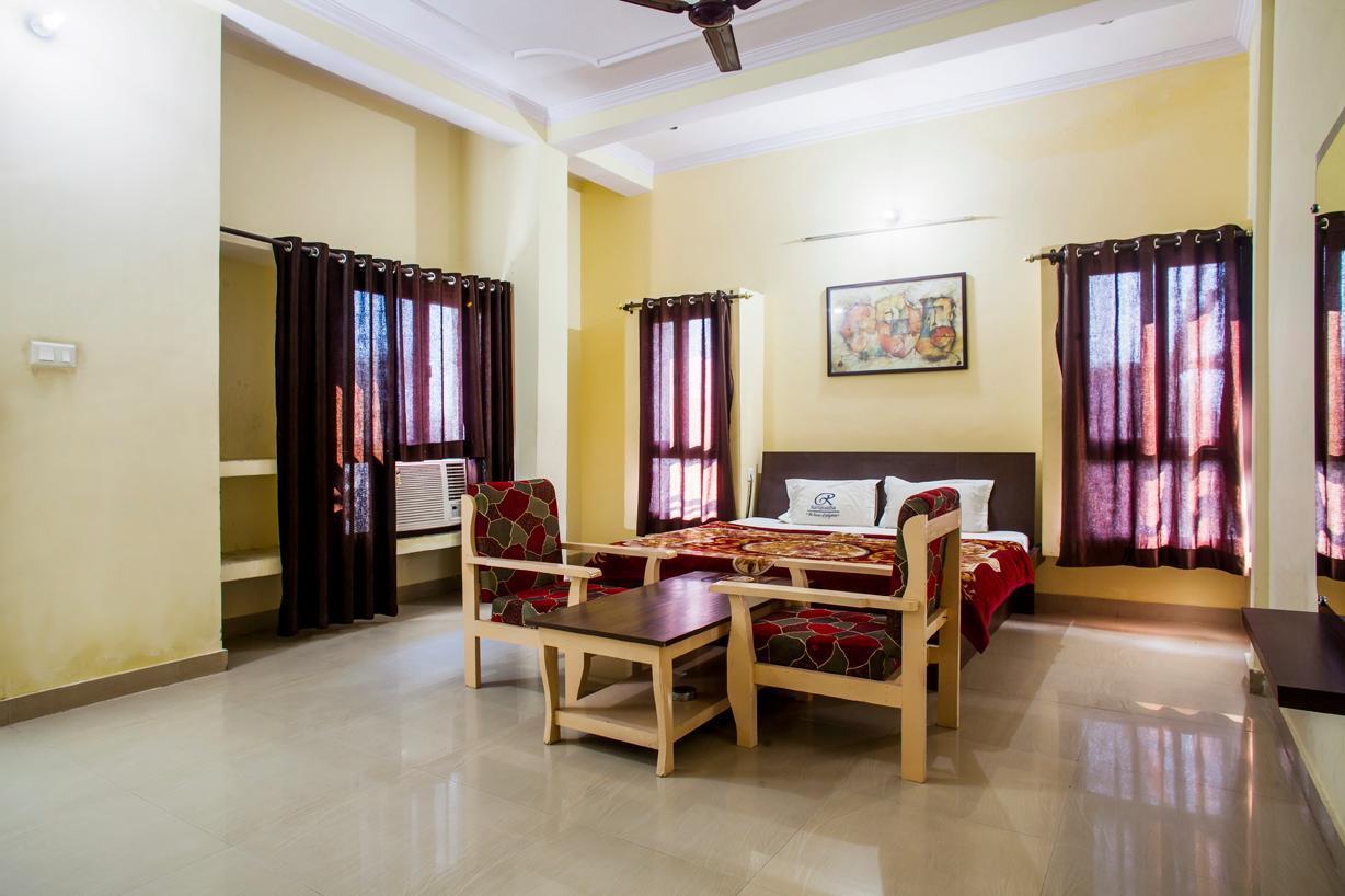 Ramprastha Hotel Ayodhya Exterior photo