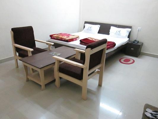 Ramprastha Hotel Ayodhya Exterior photo