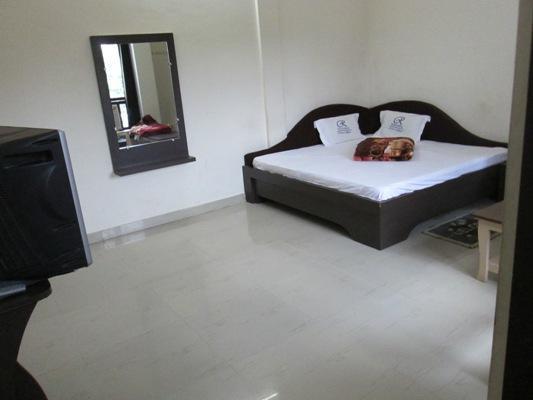 Ramprastha Hotel Ayodhya Exterior photo